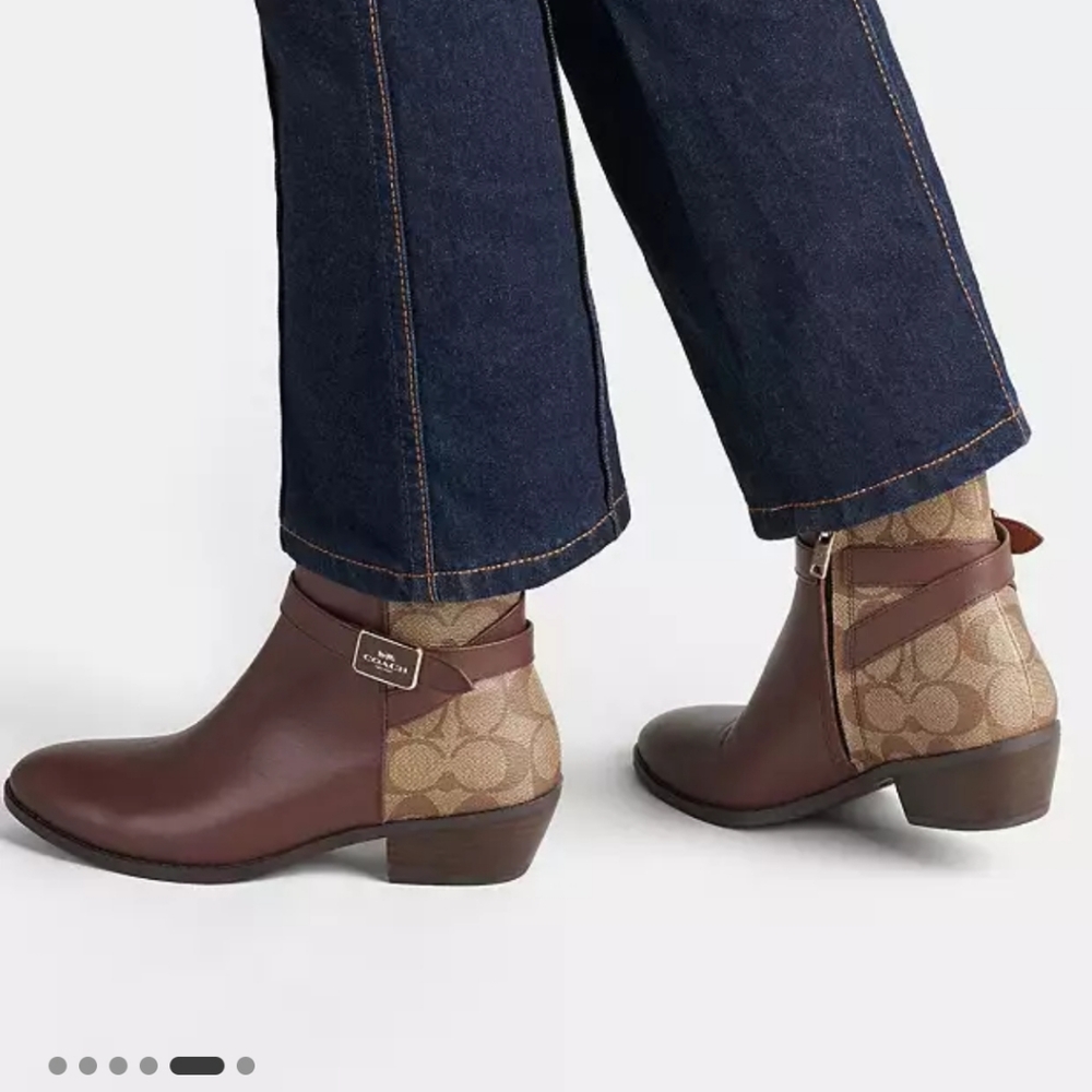 Coach boots